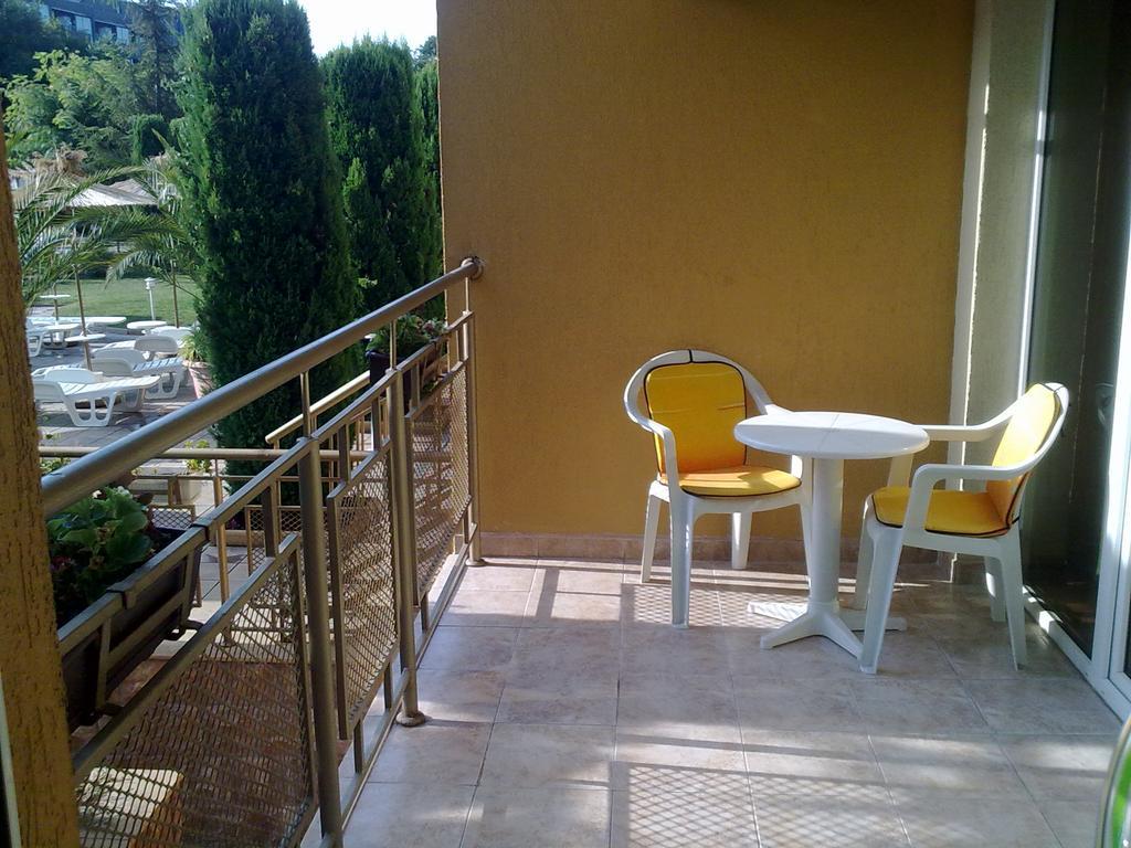 Elias Apartment Goldstrand Exterior foto